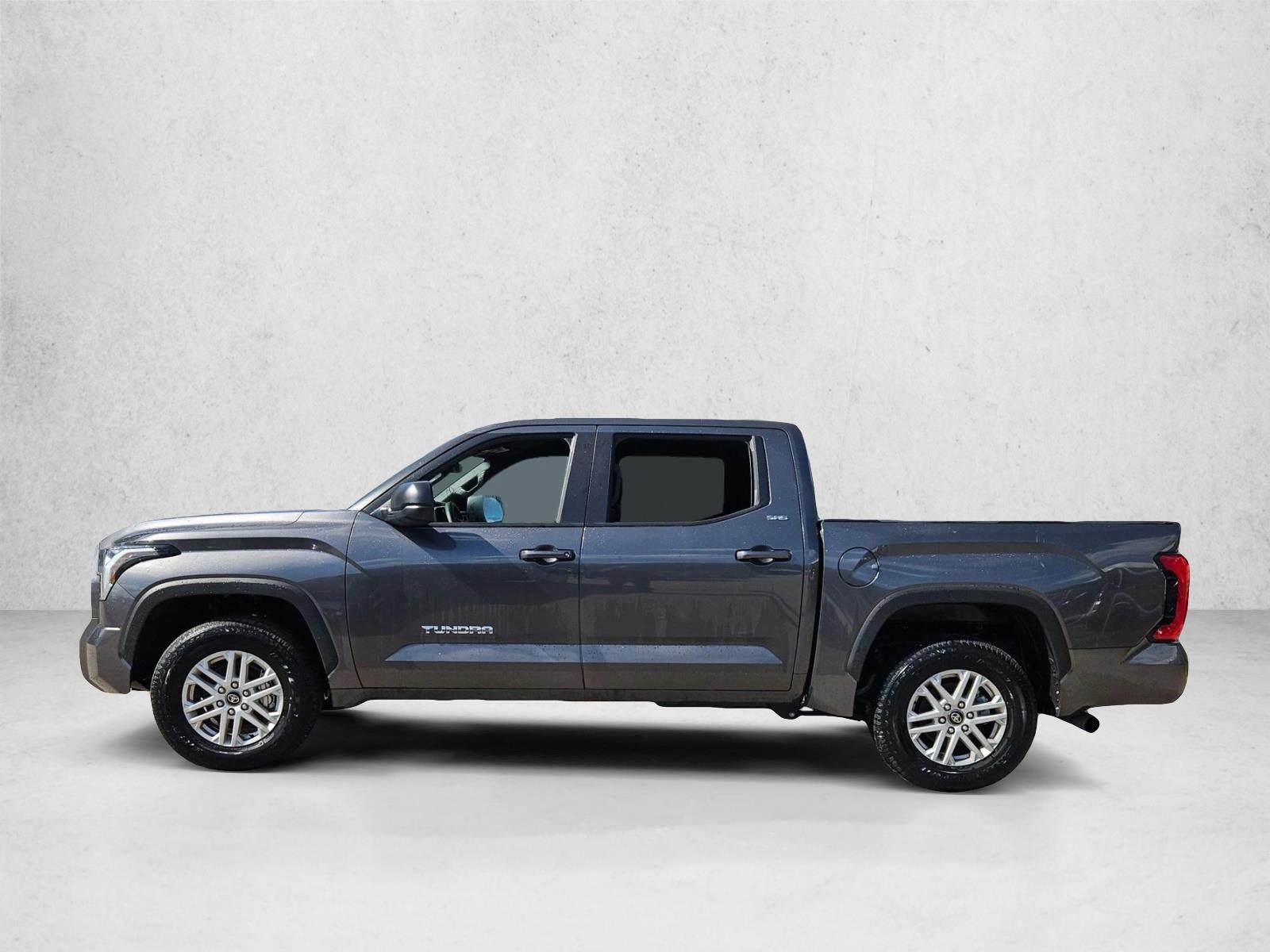 2025 Toyota Tundra SR5 CrewMax photo 3