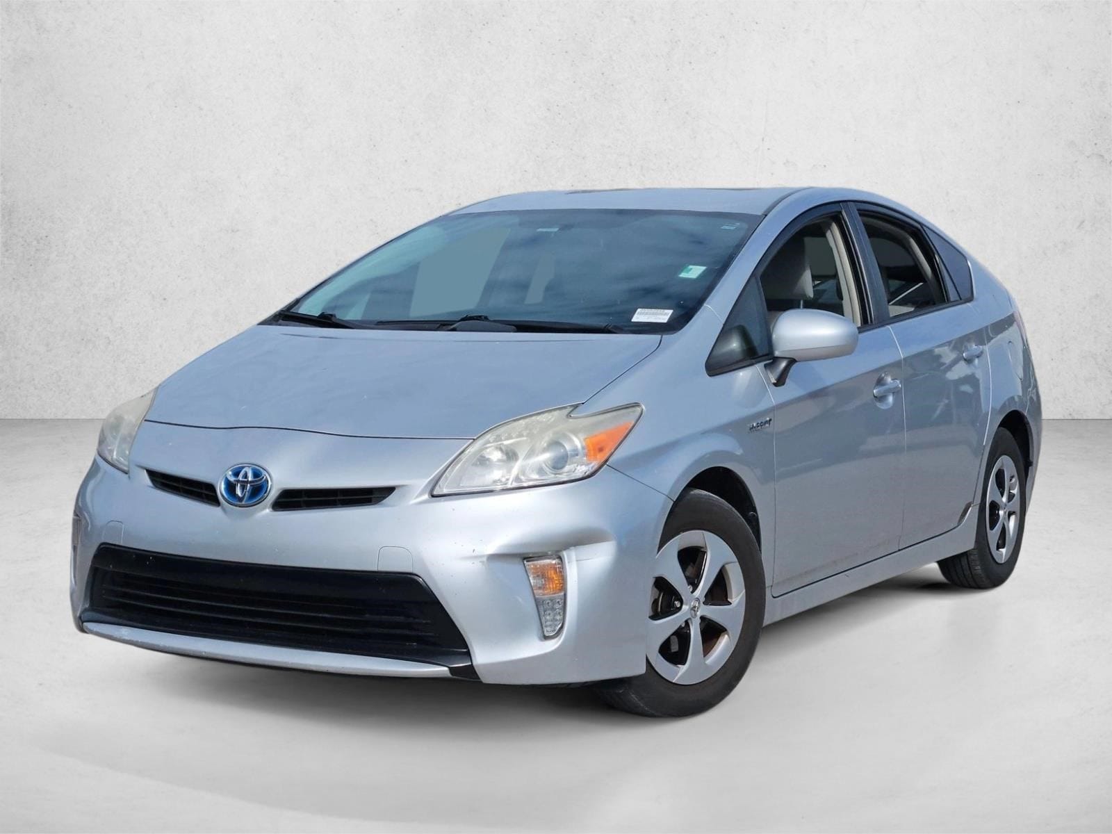 2013 Toyota Prius Two's photo