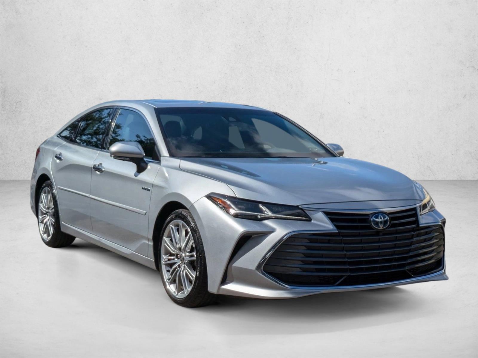 2021 Toyota Avalon Hybrid Limited photo 3