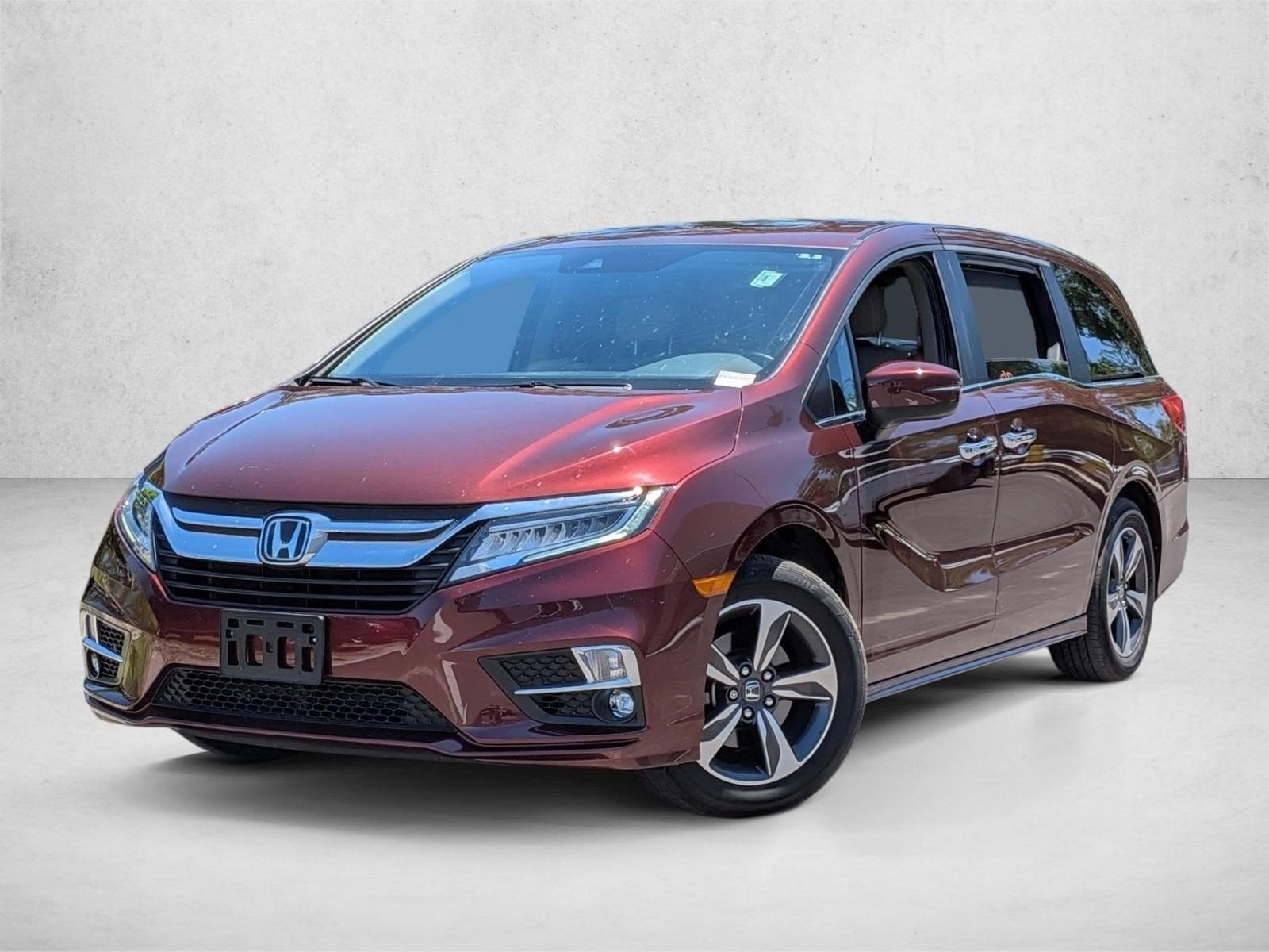 2019 Honda Odyssey Touring's photo