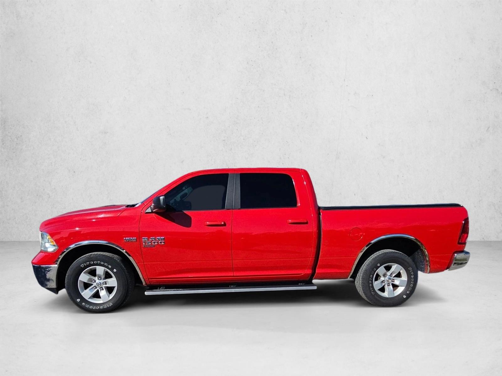 2019 Ram 1500 Classic SLT photo 3