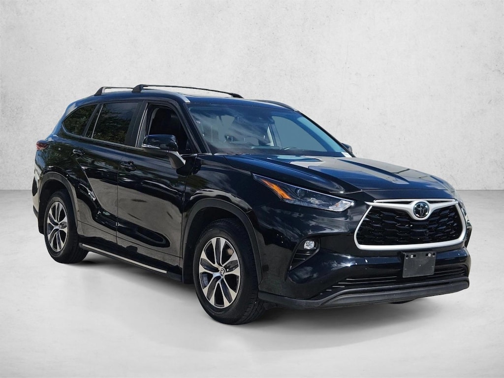 Certified 2024 Toyota Highlander XLE SUV