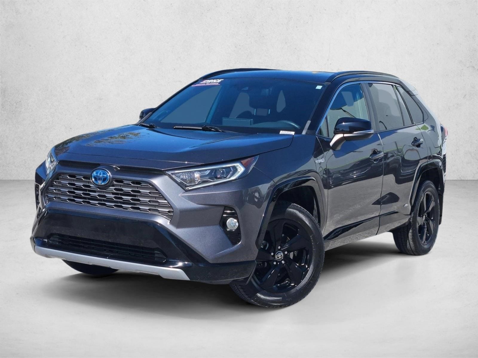 2021 Toyota RAV4 XSE's photo