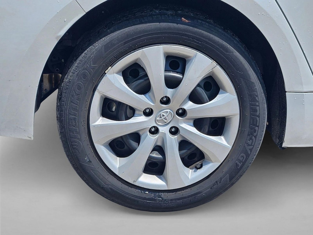 Used 2022 Toyota Corolla LE Sedan