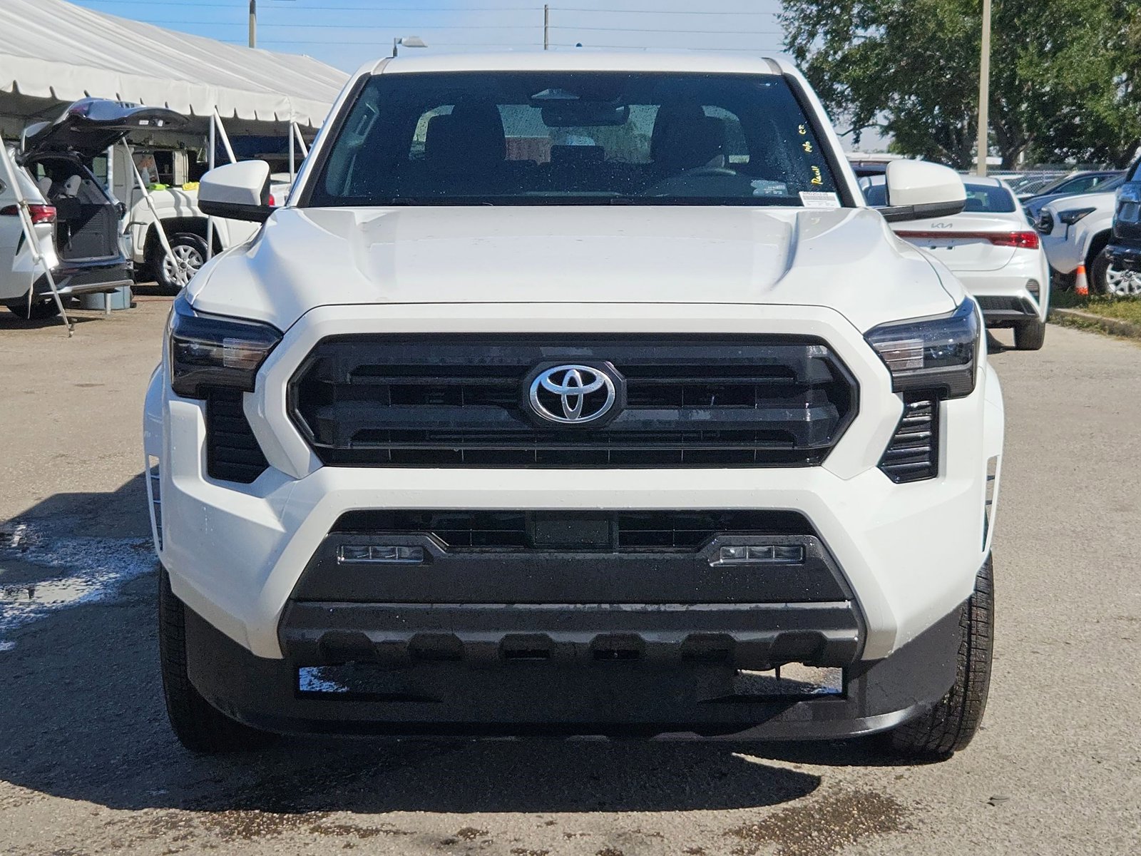 2024 Toyota Tacoma SR5 Double Cab photo 2