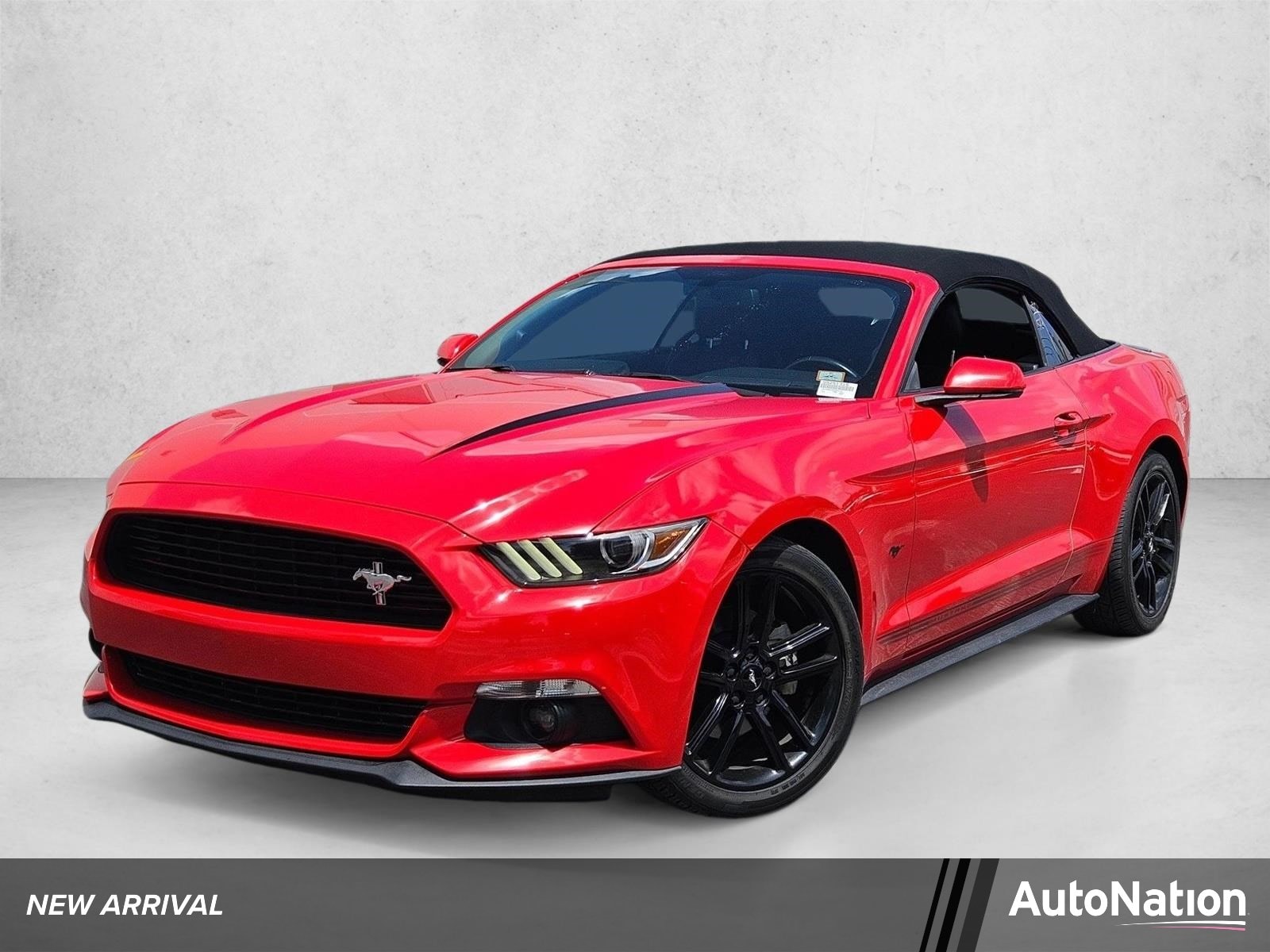 2016 Ford Mustang EcoBoost Convertible Premium's photo