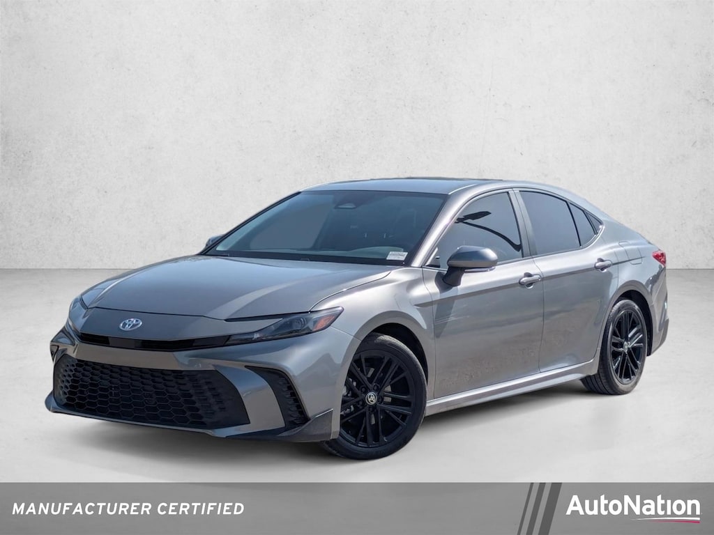 Used 2025 Toyota Camry SE Sedan