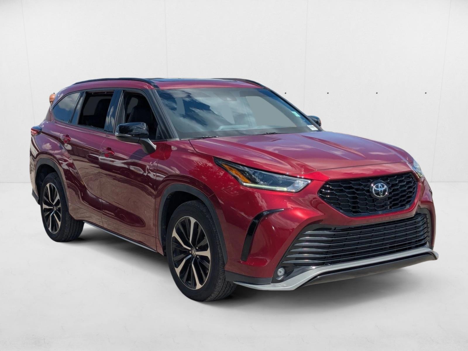 2022 Toyota Highlander XSE photo 3