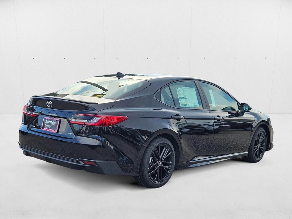 Used 2025 Toyota Camry SE Sedan
