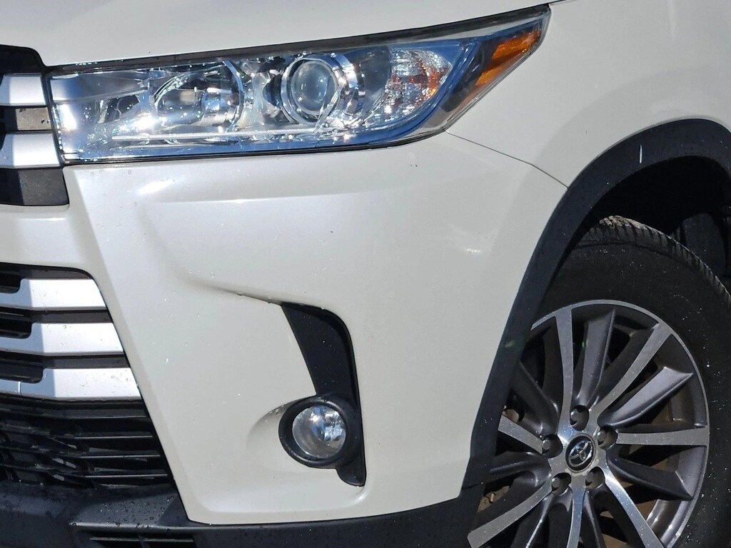 Used 2018 Toyota Highlander XLE V6 SUV