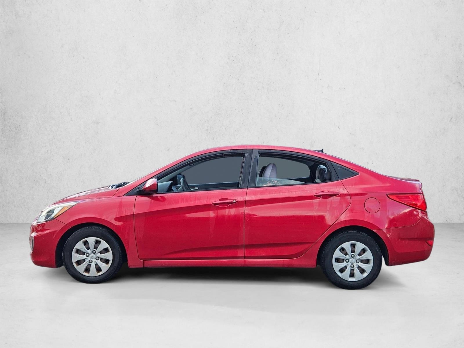 2017 Hyundai Accent SE photo 4
