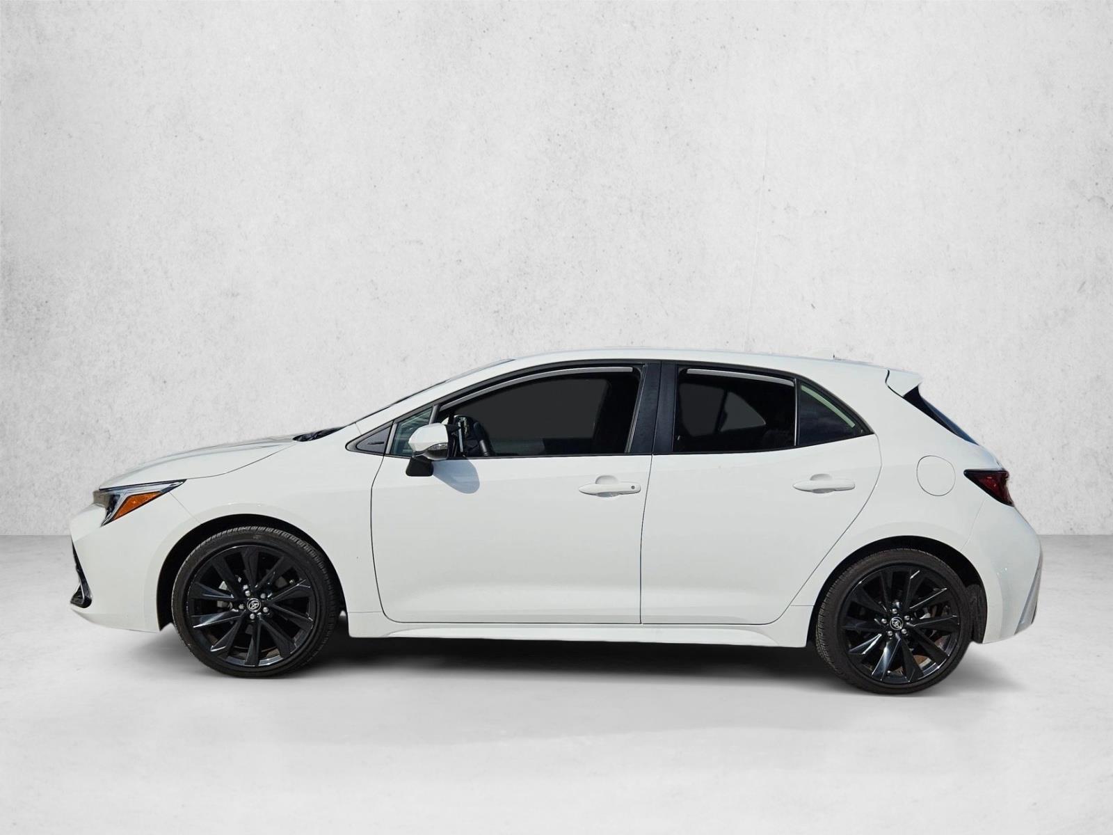 2025 Toyota Corolla XSE photo 3