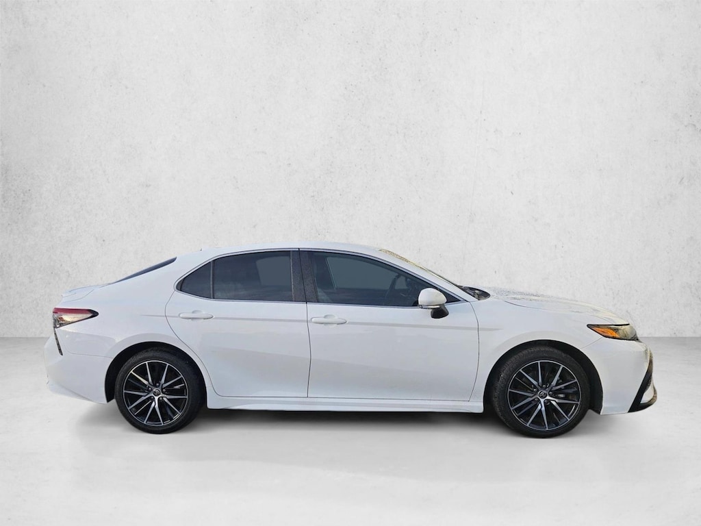 Used 2023 Toyota Camry SE Sedan