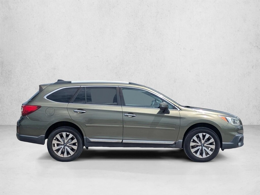 Used 2017 Subaru Outback 2.5i Touring with Starlink SUV