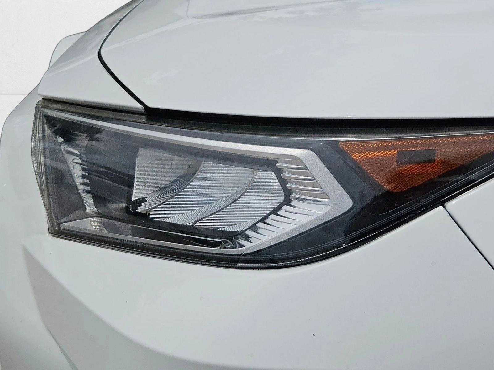2019 Toyota RAV4 XLE photo 4