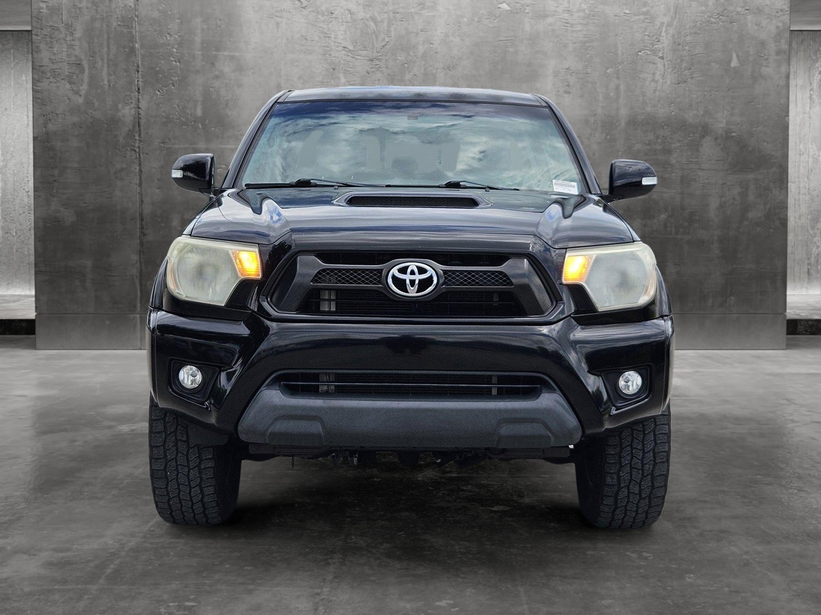 Used 2014 Toyota Tacoma Base with VIN 3TMLU4EN8EM155025 for sale in Pinellas Park, FL