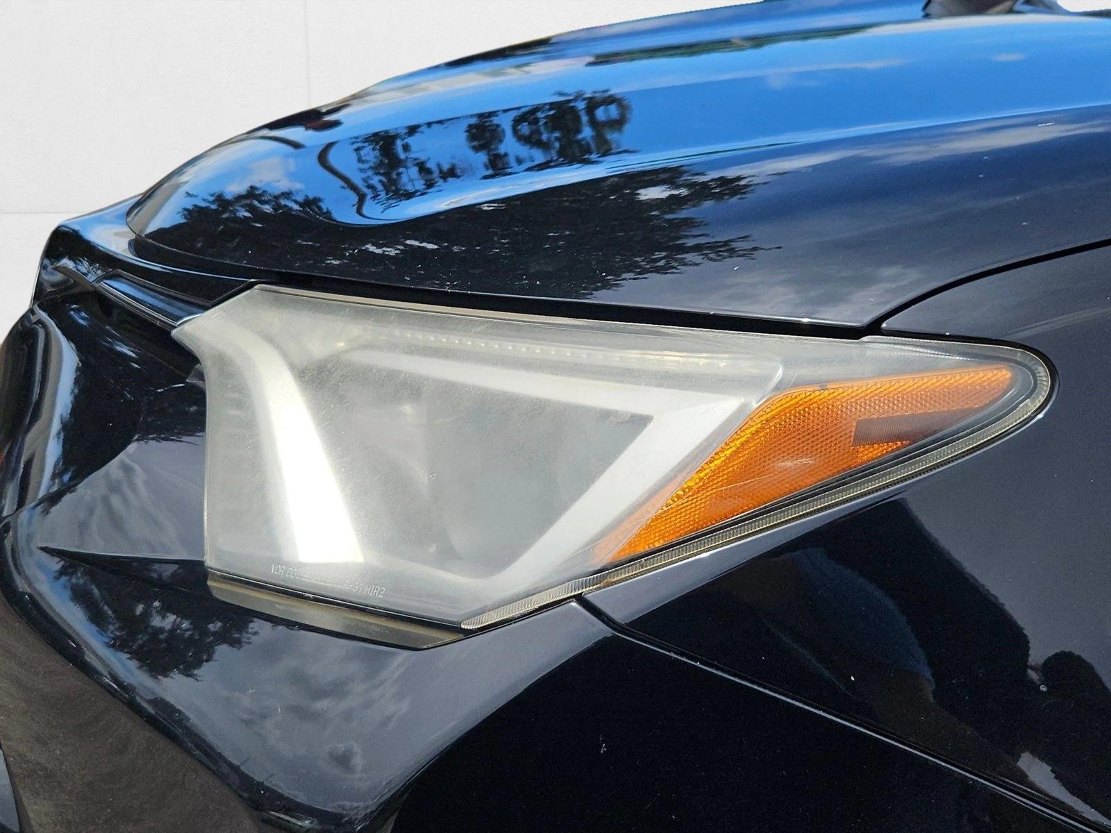 2016 Toyota RAV4 XLE photo 4