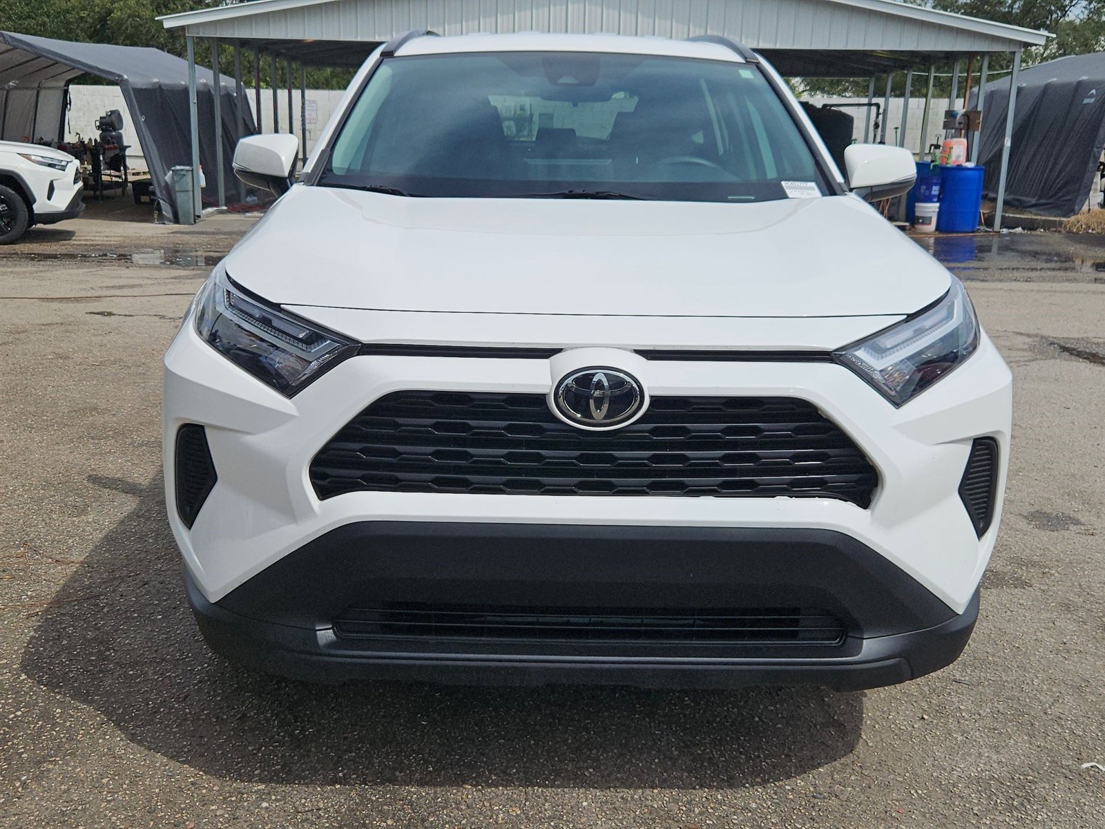 2024 Toyota RAV4 XLE photo 2