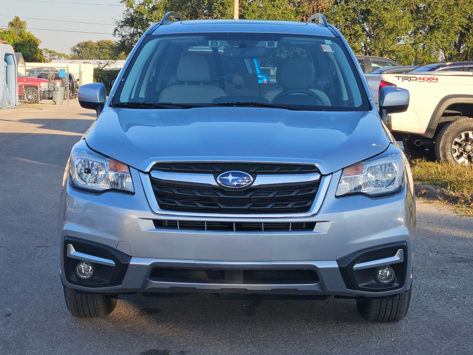 2018 Subaru Forester 2.5i Premium photo 2