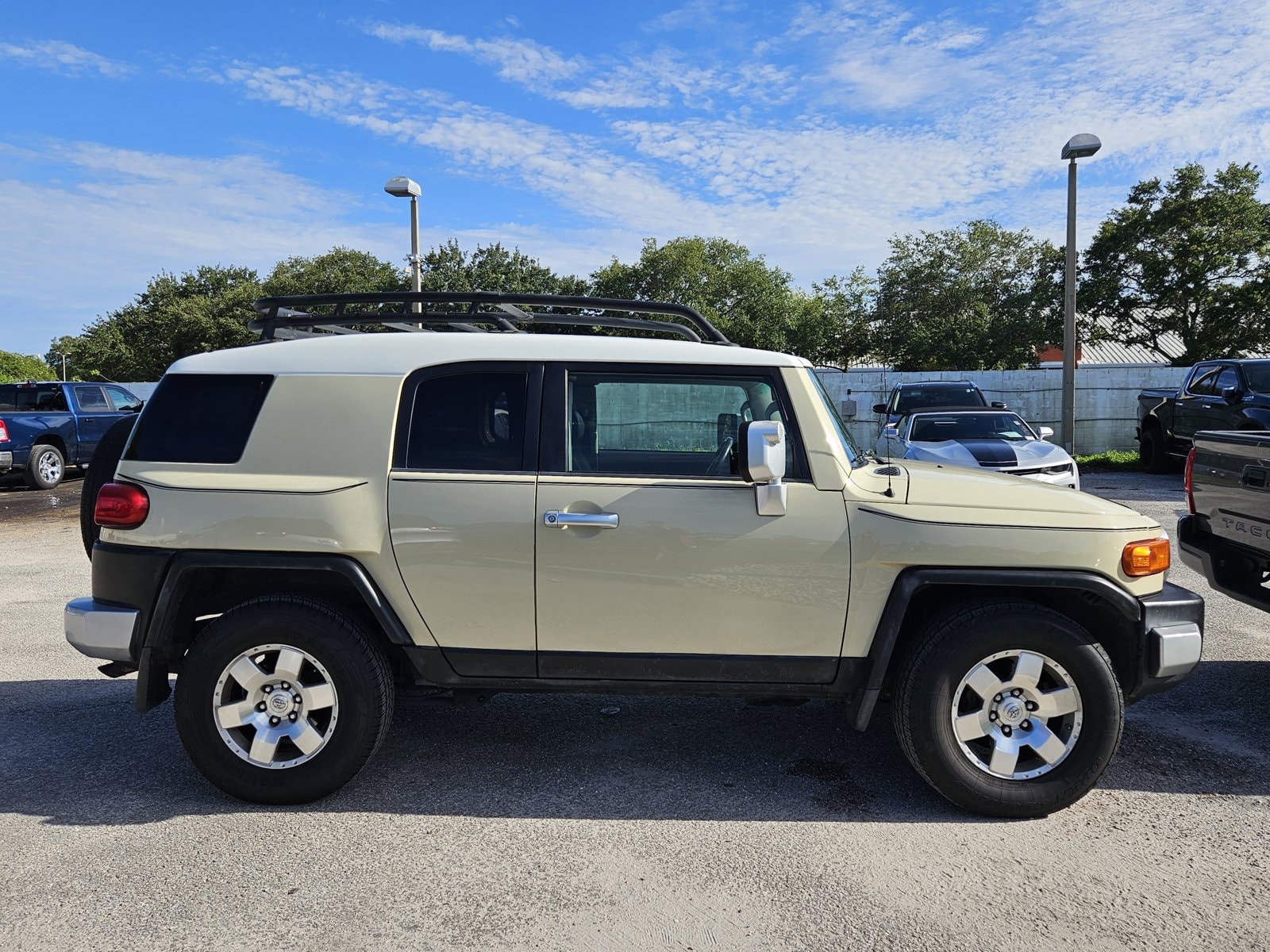 Used 2008 Toyota FJ Cruiser Base with VIN JTEZU11F98K007352 for sale in Pinellas Park, FL