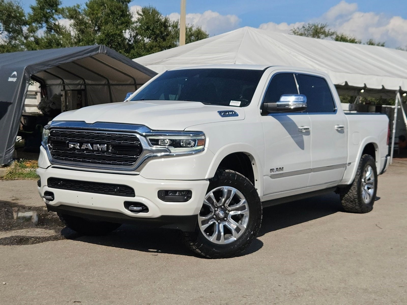 2022 RAM Ram 1500 Pickup Limited's photo