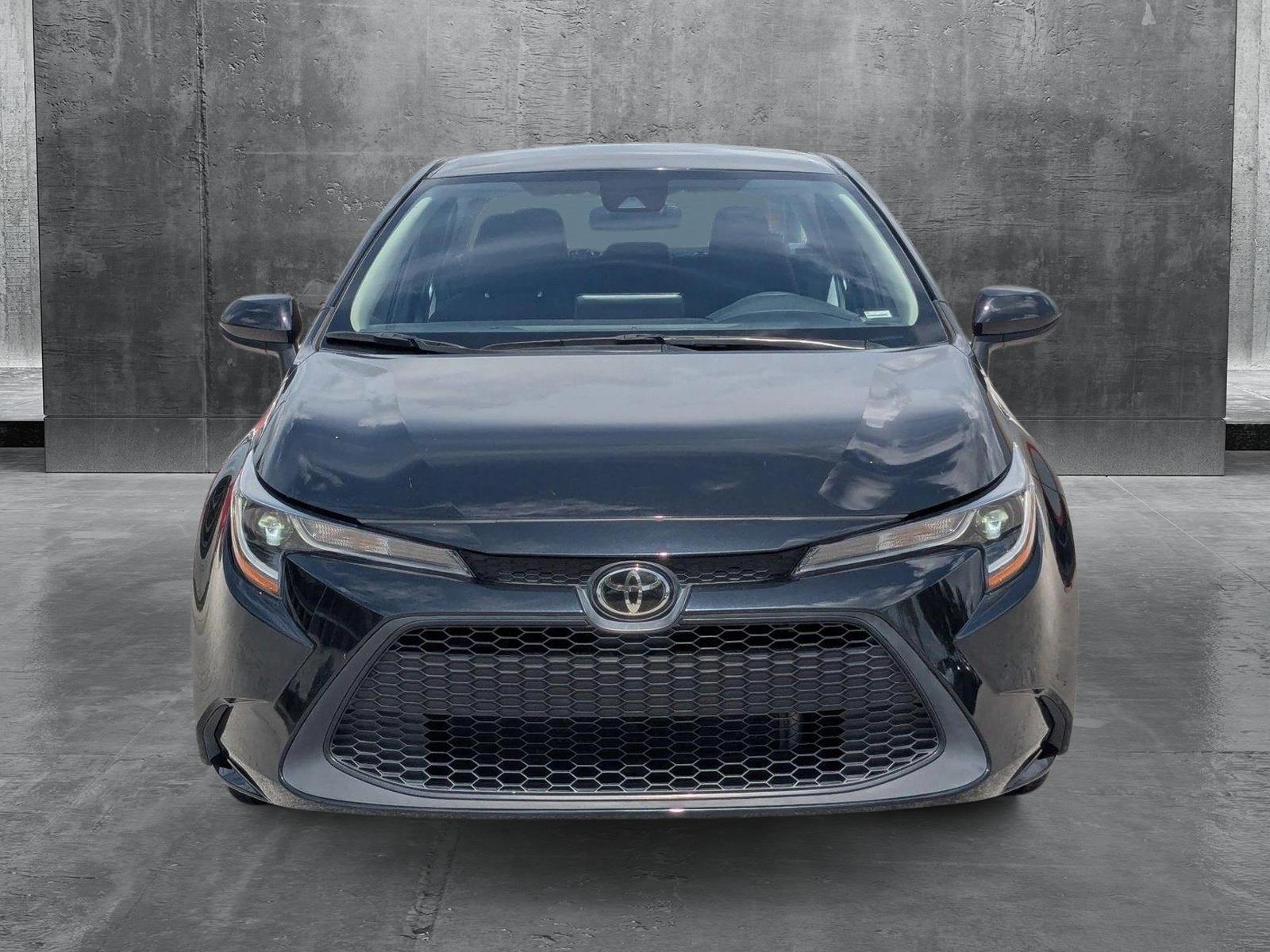 Used 2022 Toyota Corolla LE with VIN 5YFEPMAE2NP367725 for sale in Kansas City