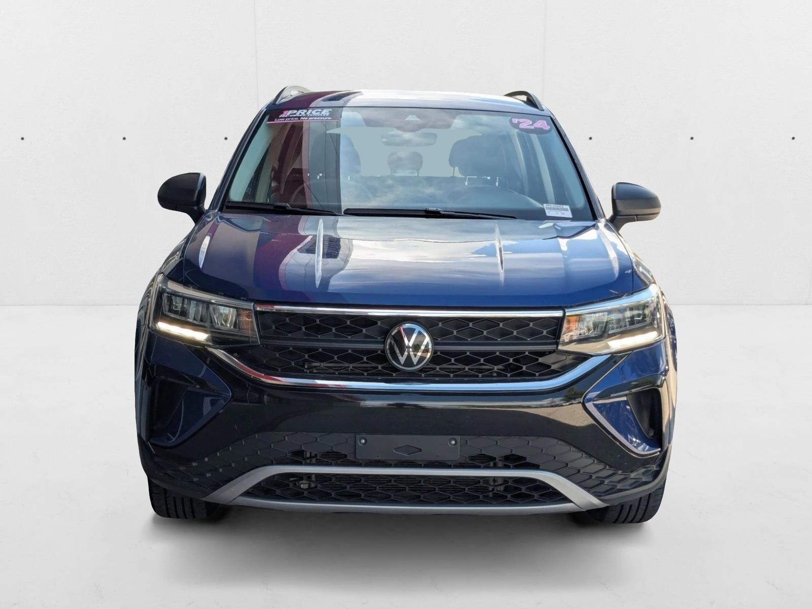2024 Volkswagen Taos S photo 2