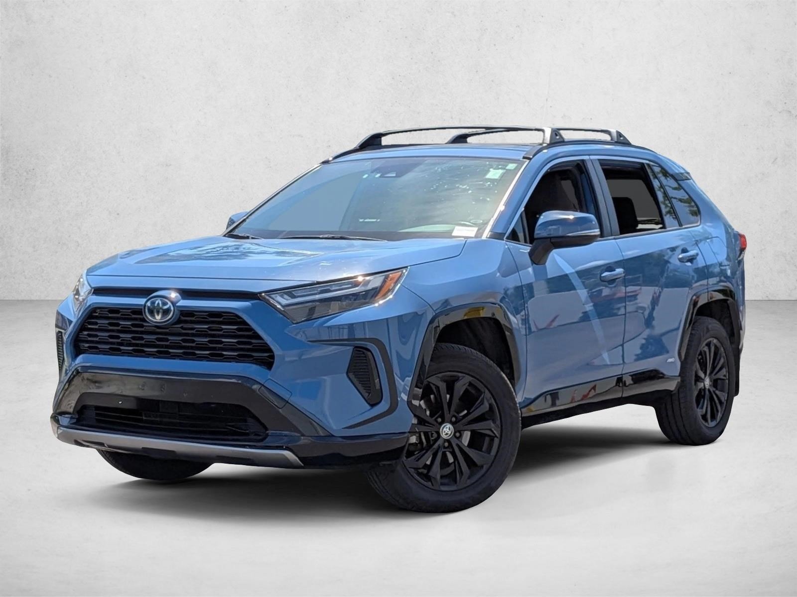 2022 Toyota RAV4 SE