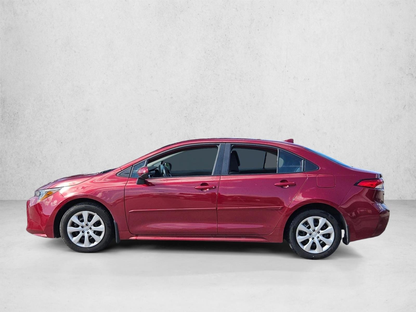 2025 Toyota Corolla LE photo 3