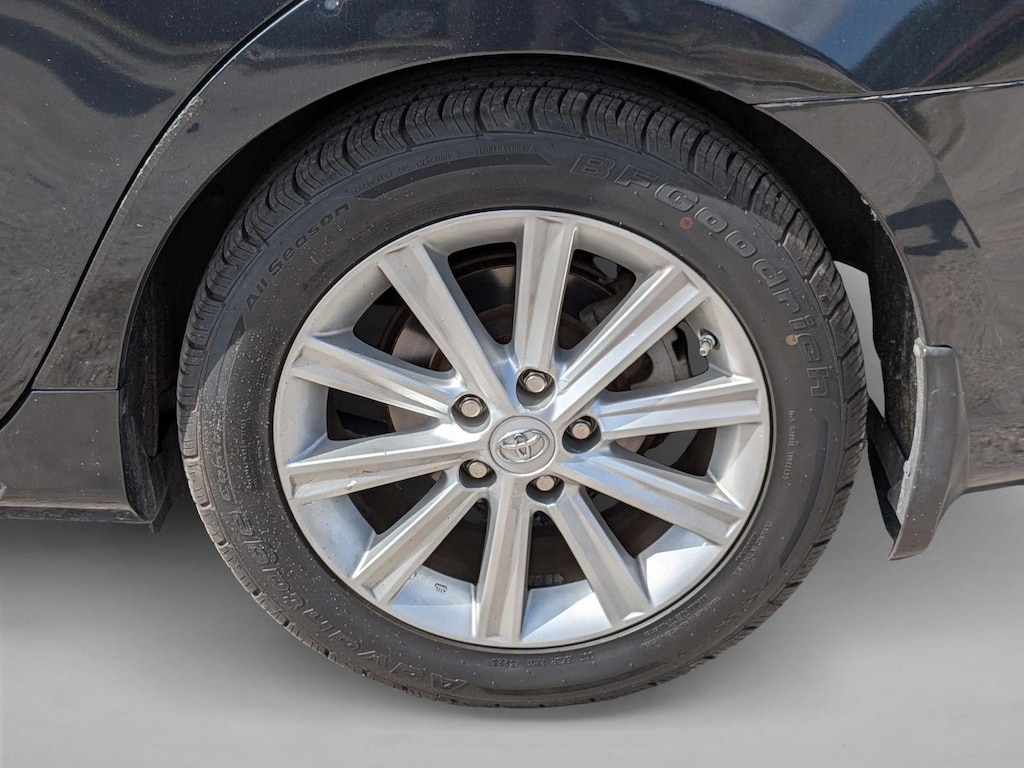 Used 2012 Toyota Camry XLE Sedan