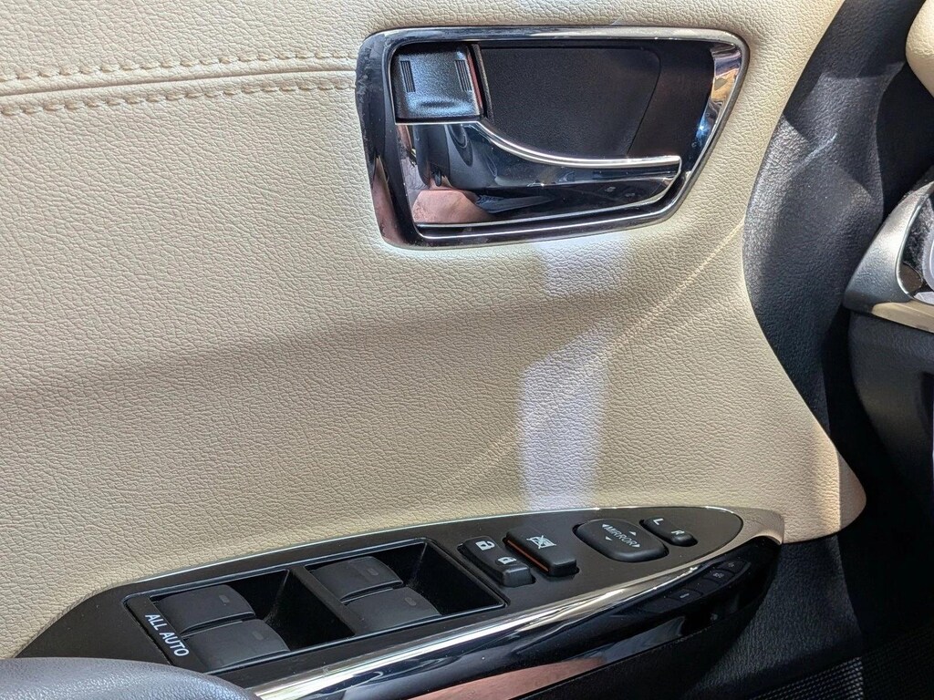 Used 2018 Toyota Avalon XLE Sedan