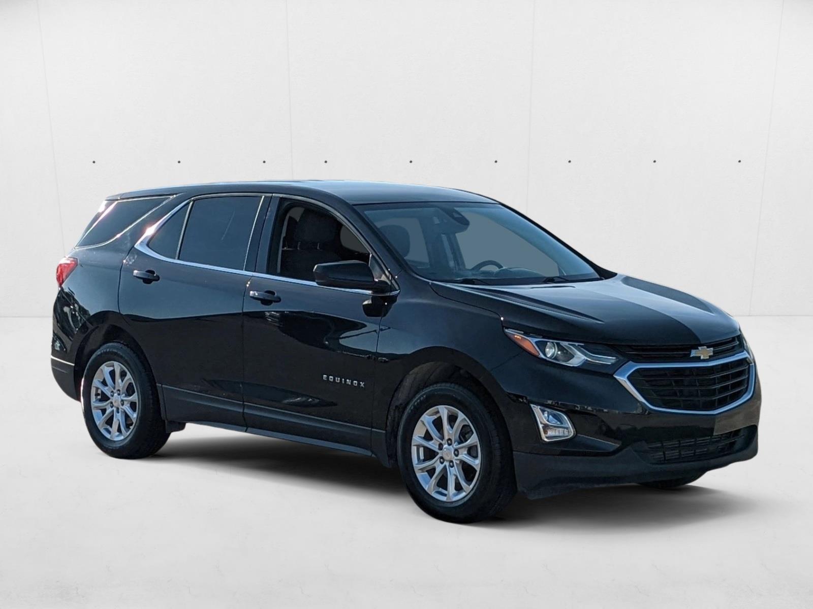 2020 Chevrolet Equinox LT photo 3