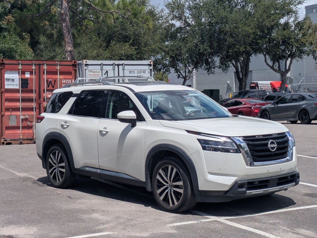Used 2023 Nissan Pathfinder Platinum SUV
