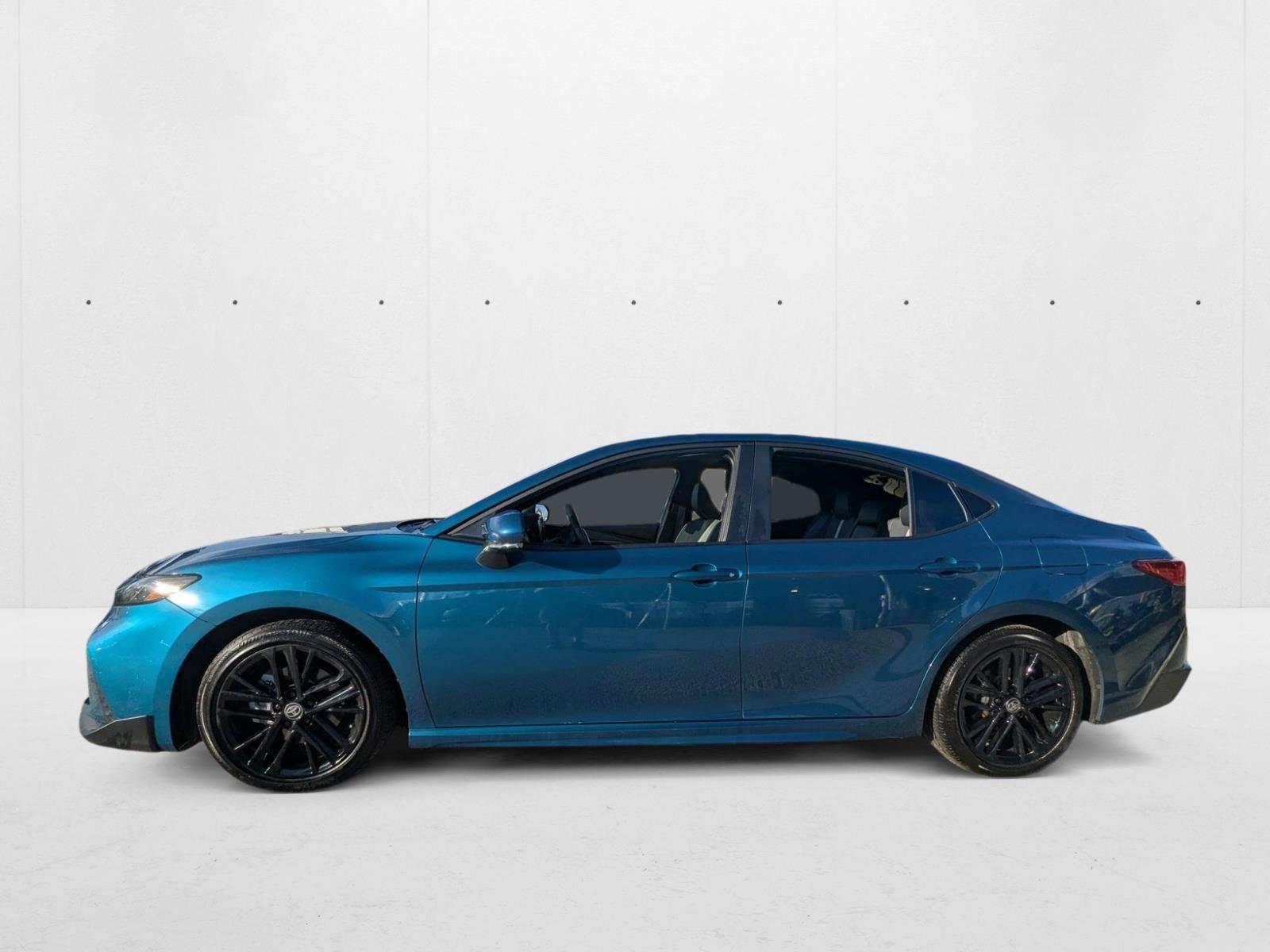 2025 Toyota Camry SE photo 2