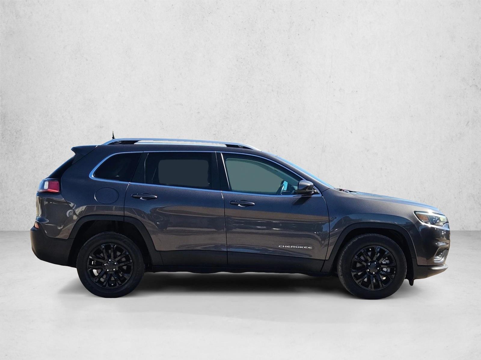2020 Jeep Cherokee Latitude photo 4