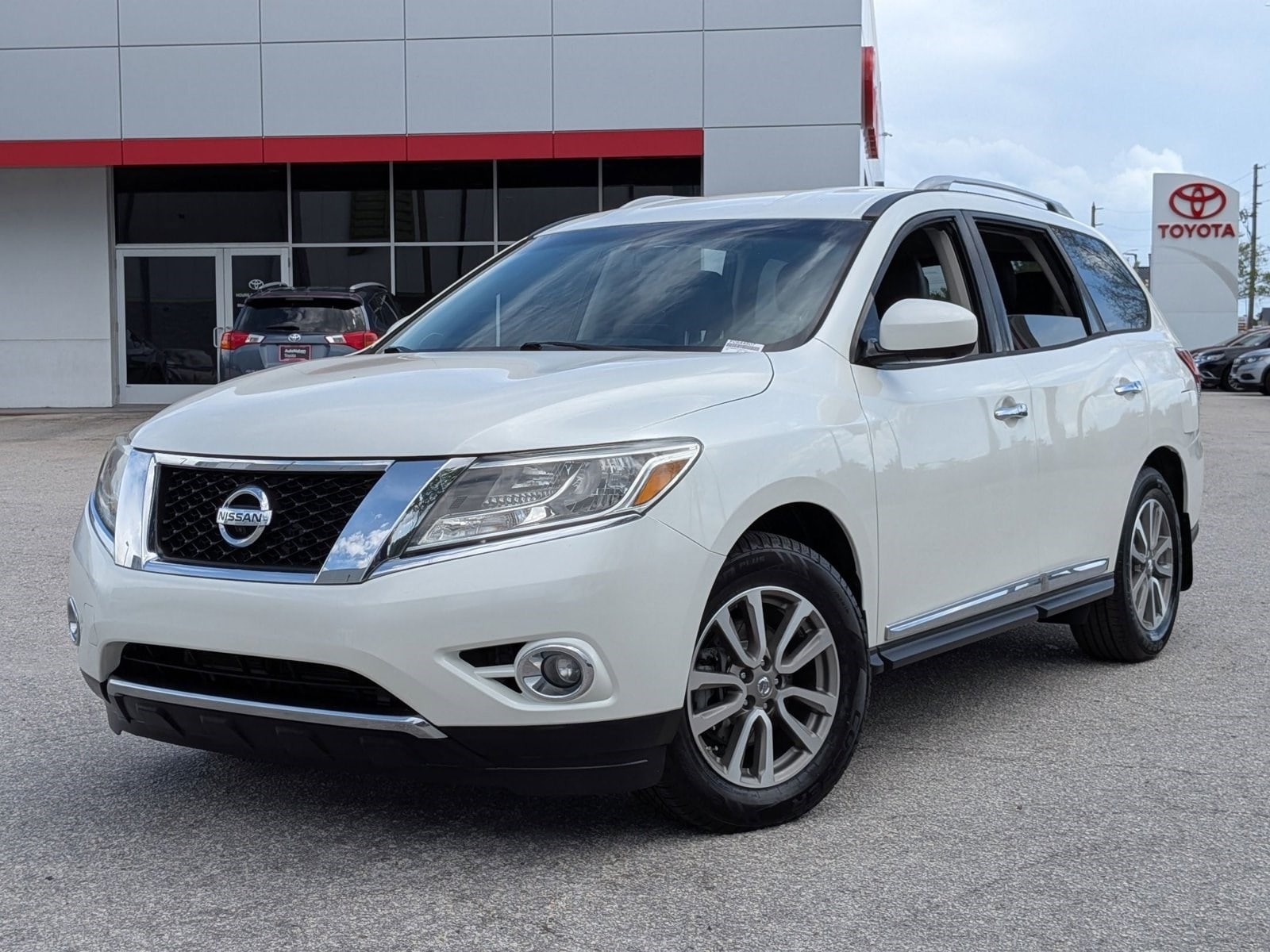 2015 Nissan Pathfinder SL