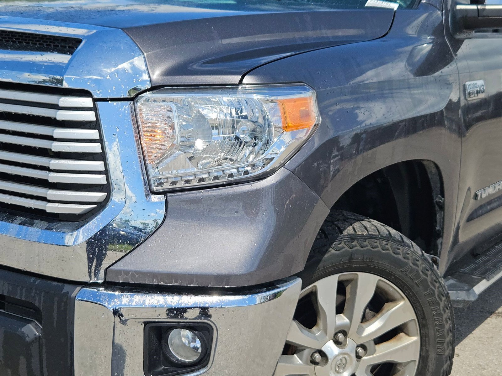 2015 Toyota Tundra CrewMax Limited photo 2
