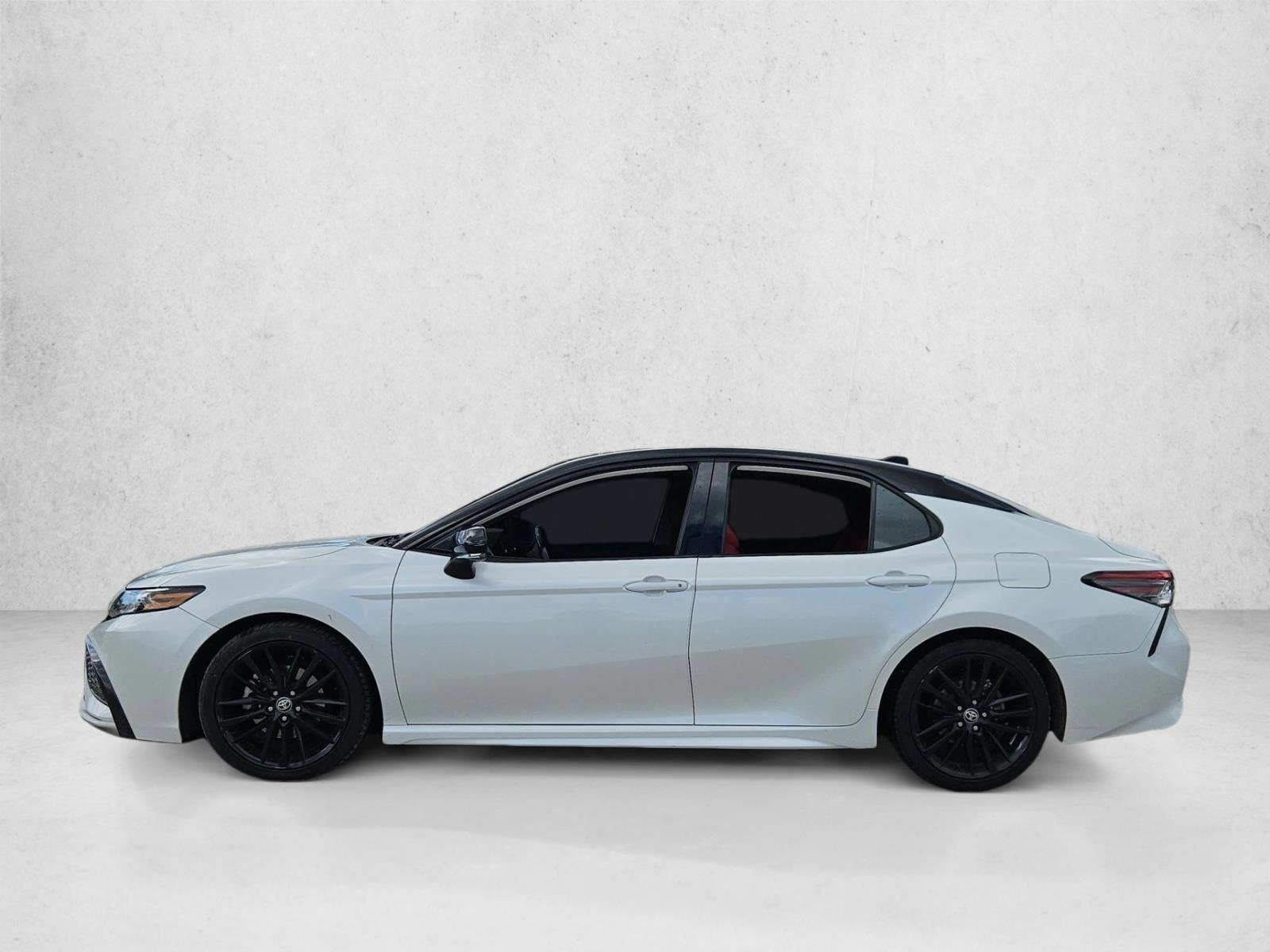 2021 Toyota Camry XSE photo 3