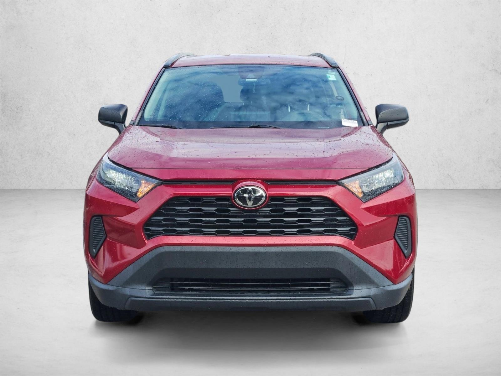 2021 Toyota RAV4 LE photo 2