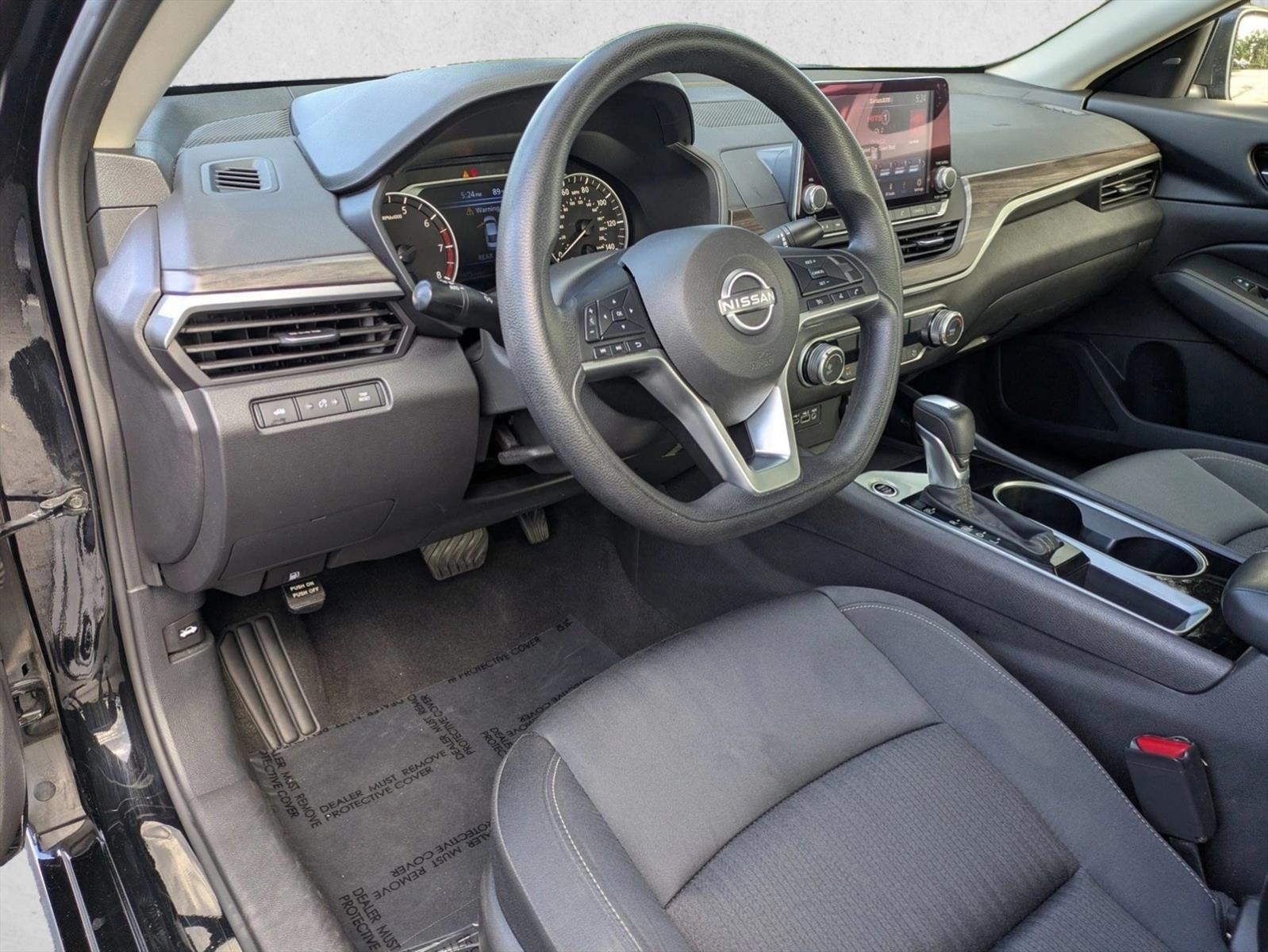 2024 Nissan Altima 2.5 SV photo 4