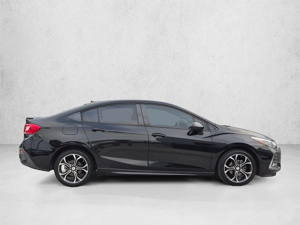 Used 2019 Chevrolet Cruze LT Sedan