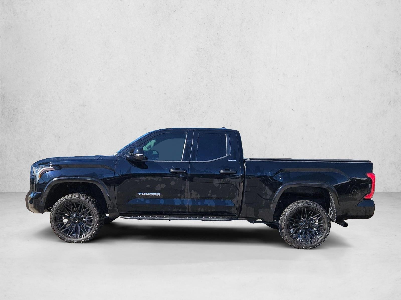 2022 Toyota Tundra Limited Double Cab photo 3