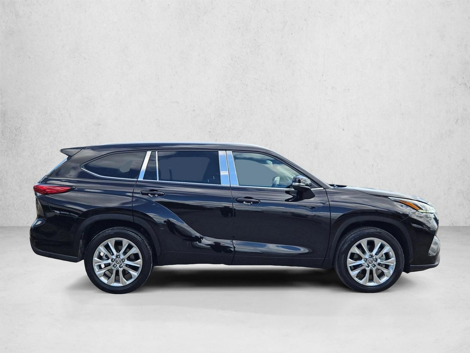 2020 Toyota Highlander Limited photo 4