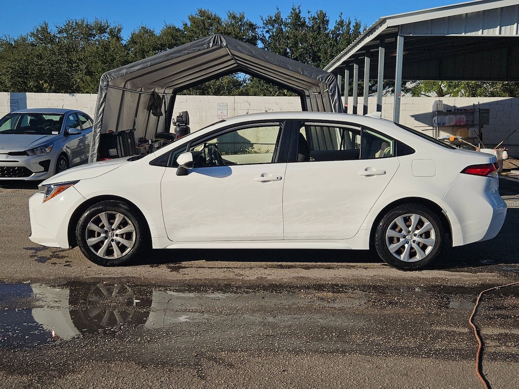Used 2022 Toyota Corolla LE Sedan
