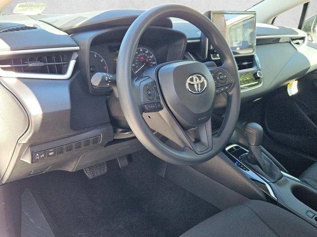Used 2025 Toyota Corolla LE Sedan