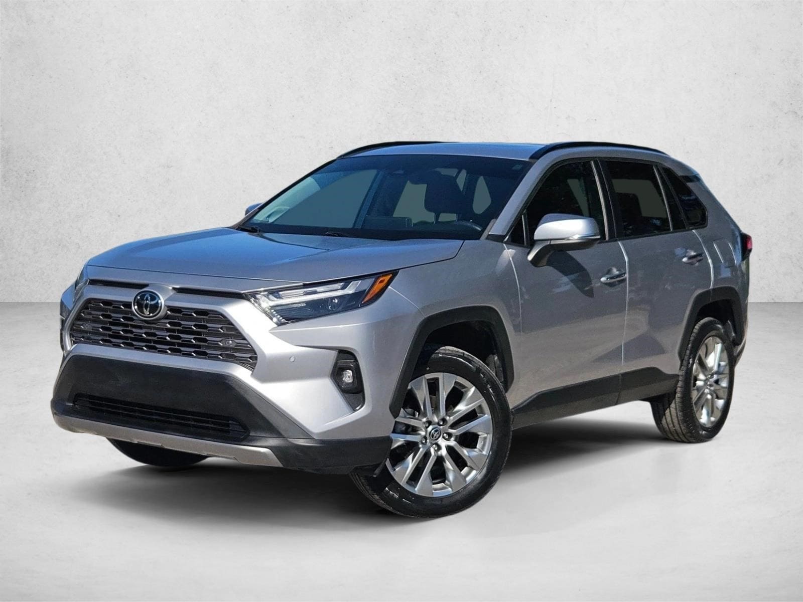2022 Toyota RAV4 Limited's photo