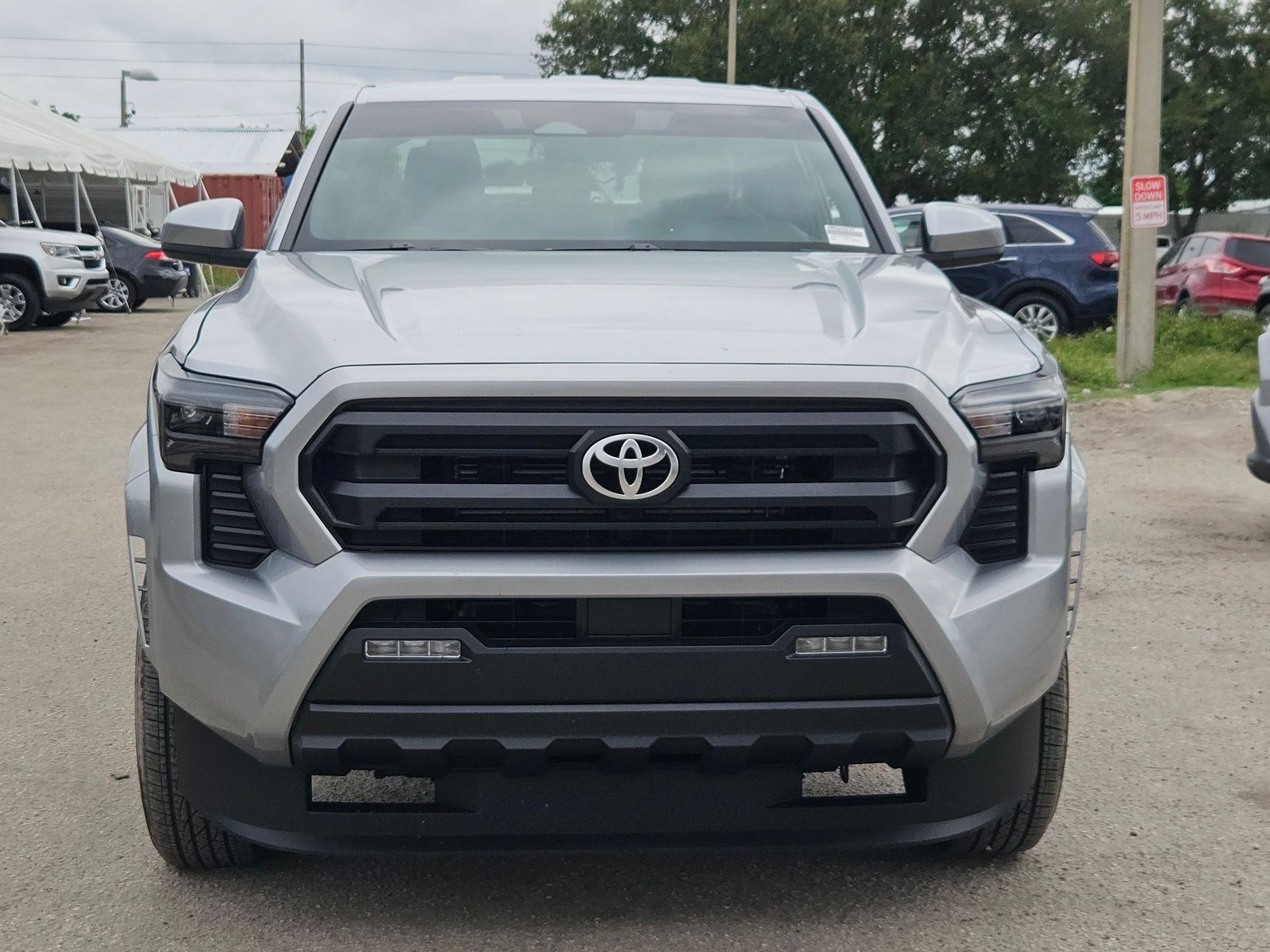 2024 Toyota Tacoma SR5 Double Cab photo 2