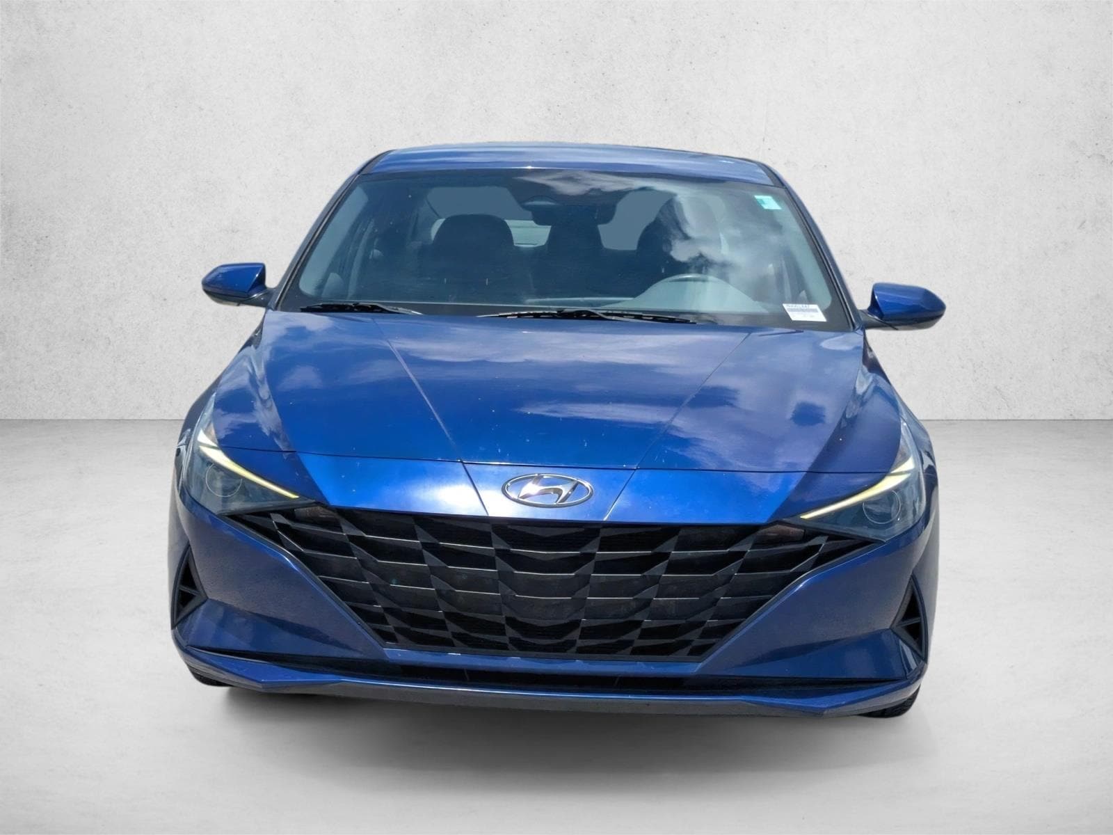 Used 2021 Hyundai Elantra SE with VIN 5NPLL4AG9MH051447 for sale in Pinellas Park, FL