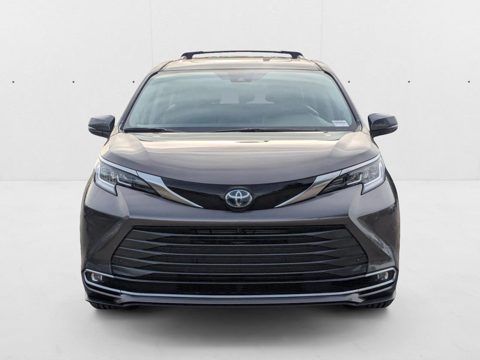 2024 Toyota Sienna Limited photo 2