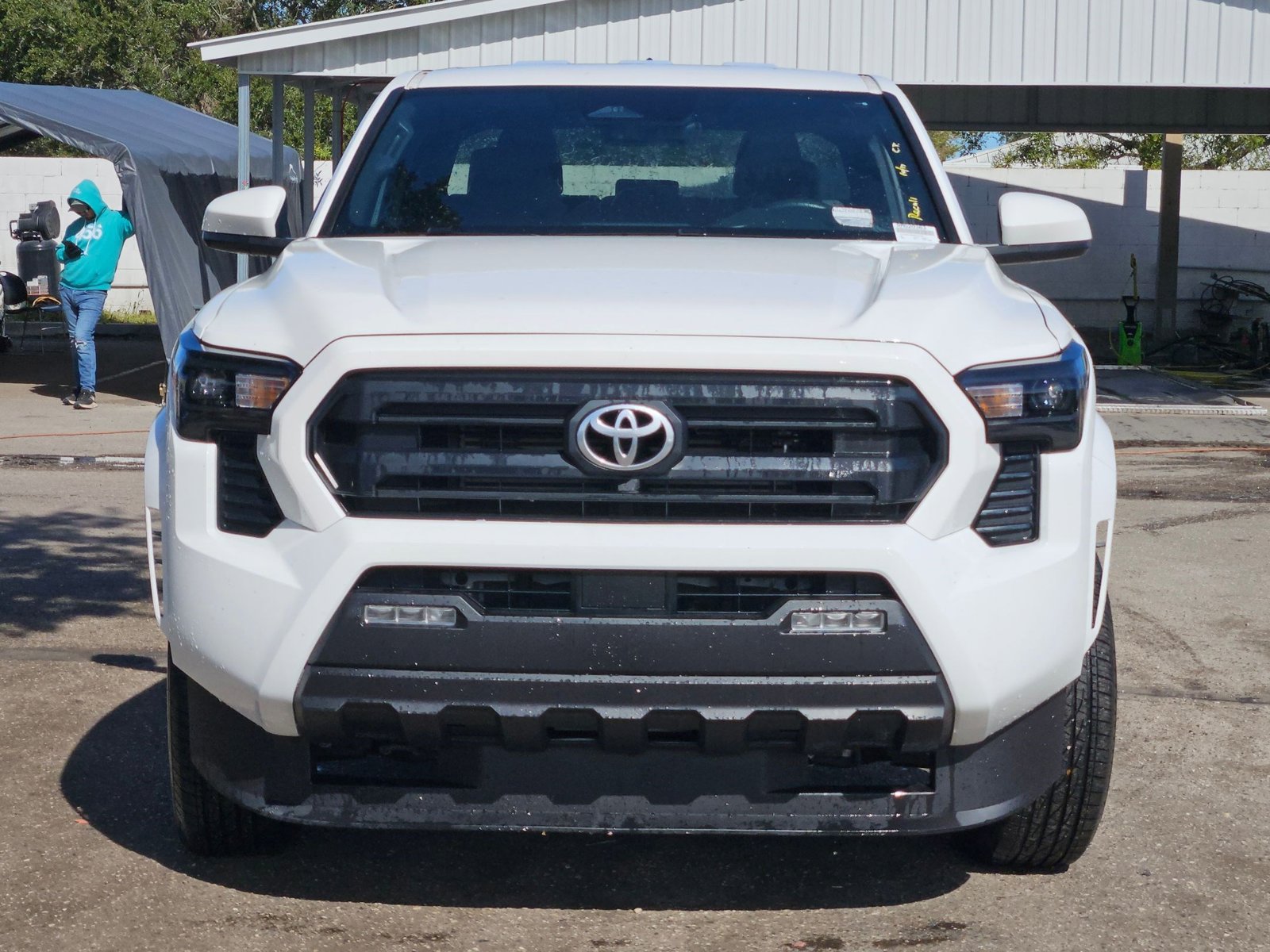 2024 Toyota Tacoma SR5 Double Cab photo 2